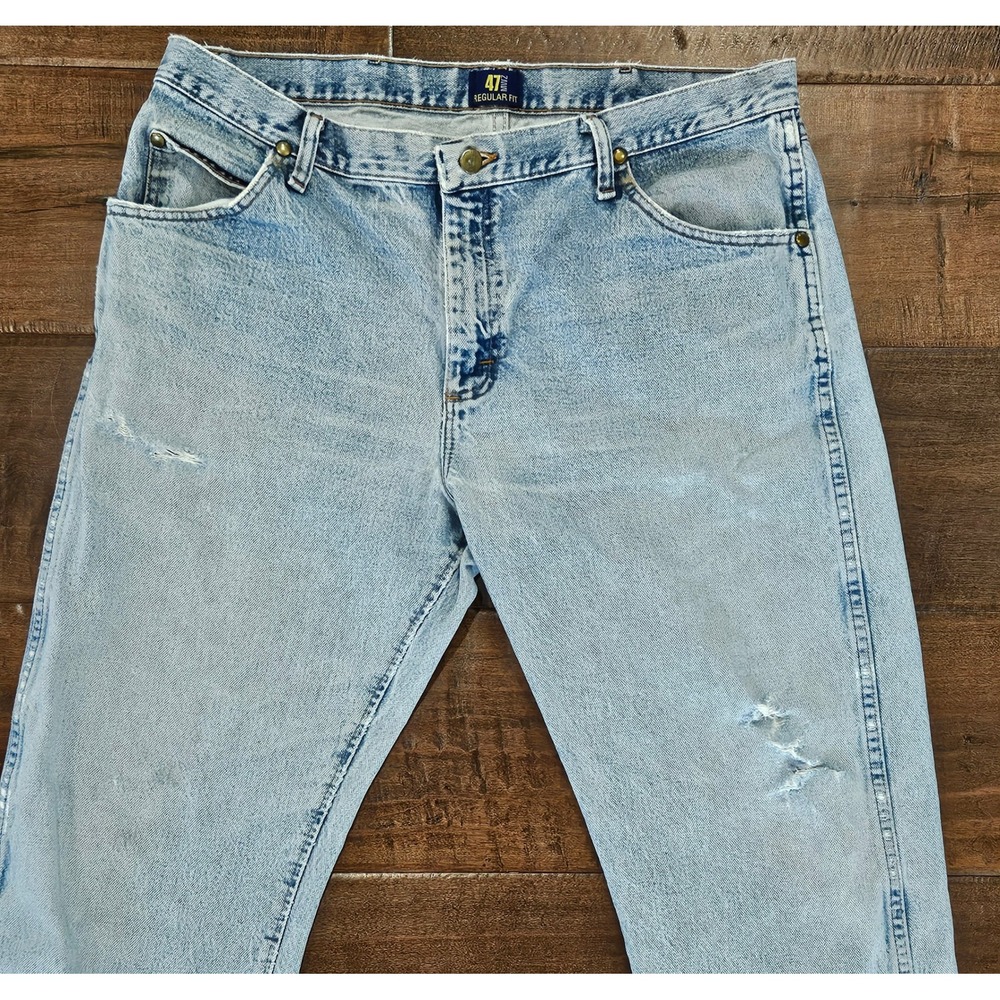 VTG Y2K DISTRESSED Wrangler 47MWZ Premium Performance Cowboy Cut Light 36x30 - Picture 3 of 8